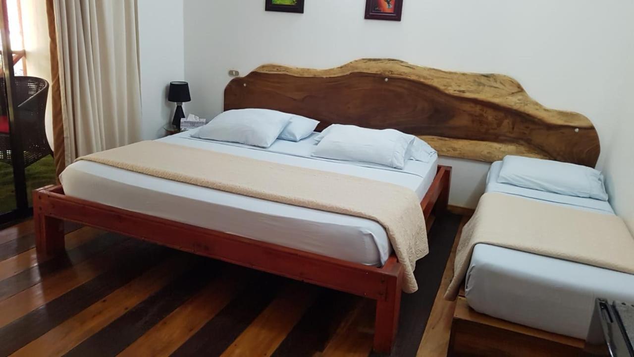 Hotel Bugabutik Puerto Viejo de Talamanca Екстер'єр фото