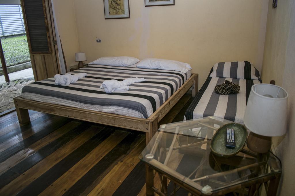 Hotel Bugabutik Puerto Viejo de Talamanca Екстер'єр фото