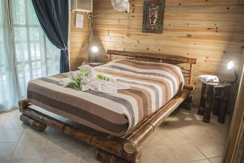 Hotel Bugabutik Puerto Viejo de Talamanca Екстер'єр фото
